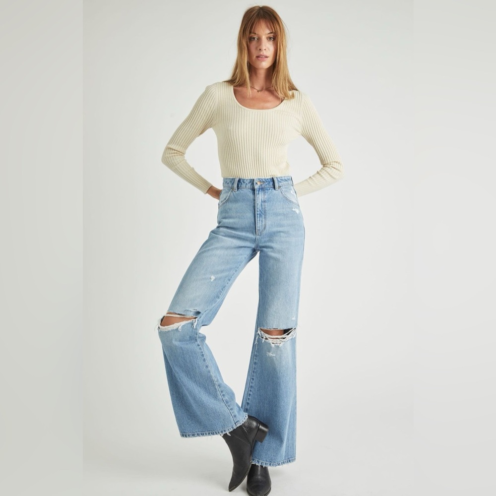 Rolla’s Eastcoast Flare Jeans Size 25 in Sofia Worn Celebrity Fav Vintage Fade